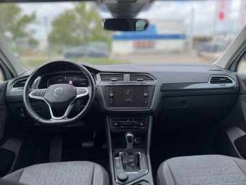 Volkswagen Tiguan - 10