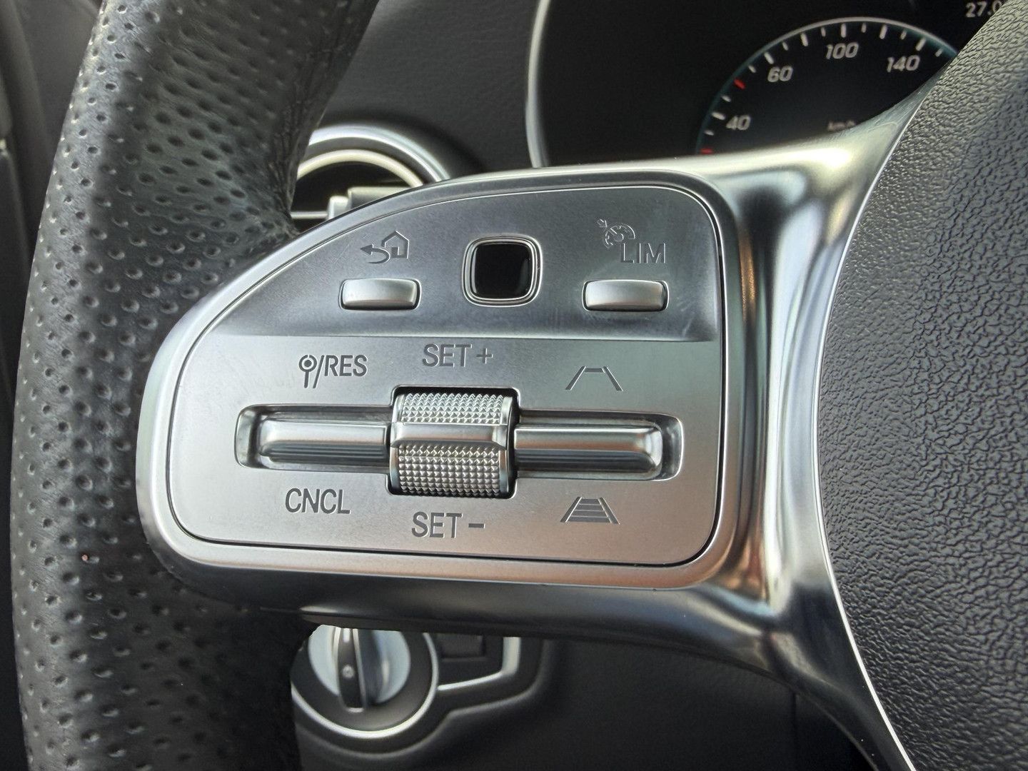Mercedes-Benz GLC 300 4MATIC Premium Plus imagem 3