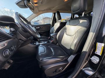 Jeep Cherokee Limited 4WD - Bild 12