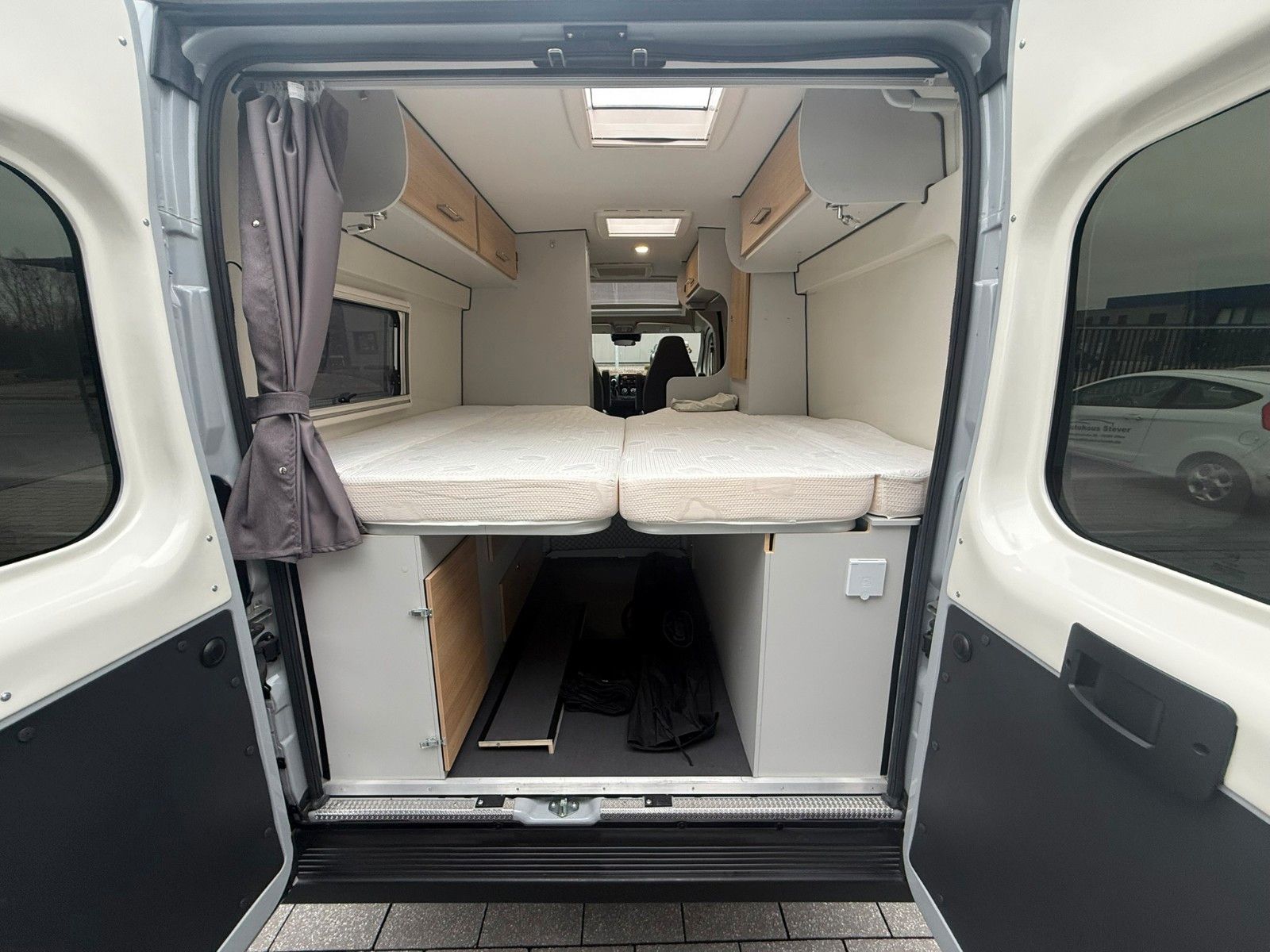 Fahrzeugabbildung Karmann Dexter DE 600 Automatik  160 PS