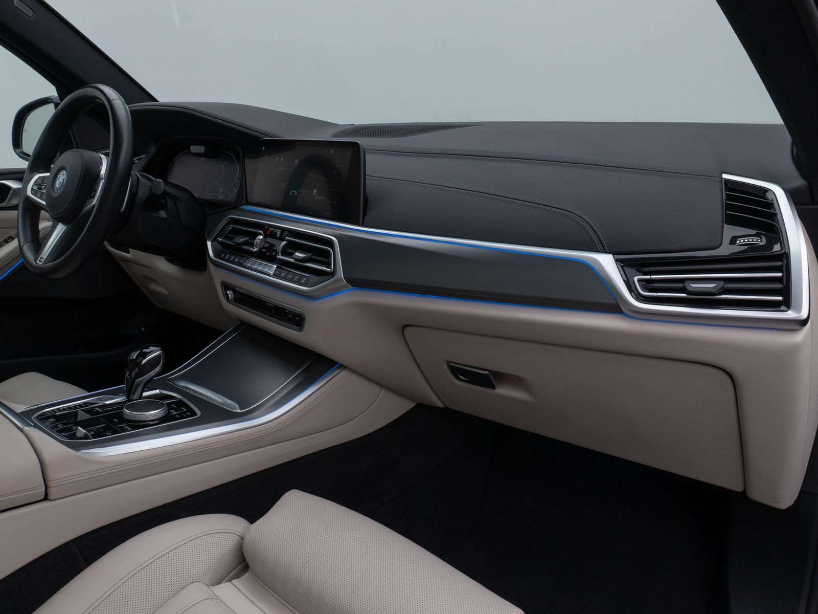 Fahrzeugabbildung BMW X5 xD45e M Sport 360°Panorama Laser HUD DAB H/K