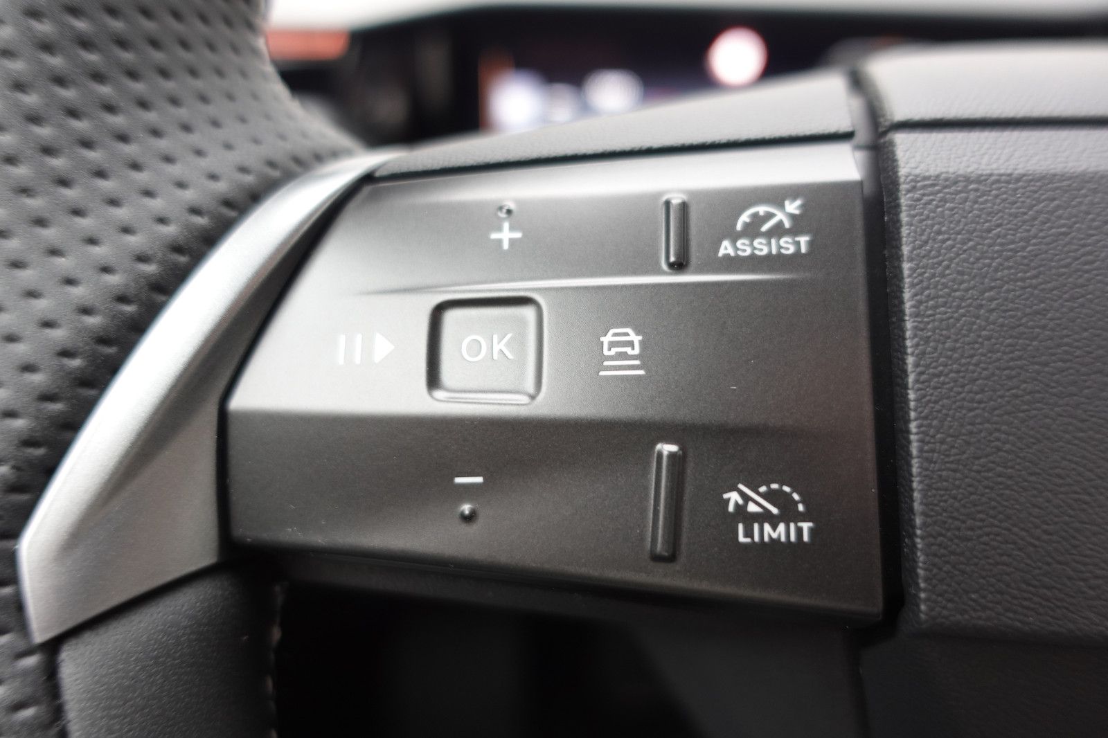 Fahrzeugabbildung Opel Grandland GS 1.2MildHybrid,Navi,Kamera,Allwetter