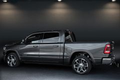DODGE RAM 1500 Limited CrewCab 5.7l V8 - Unfallfrei