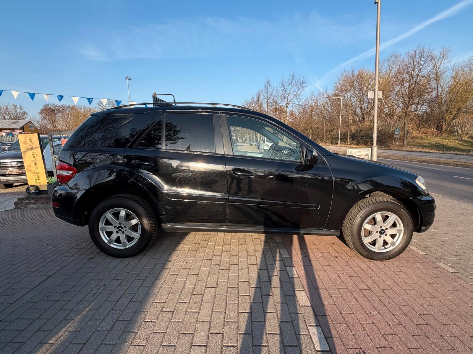 Mercedes-Benz ML300 2009 — engine 2.987 cm³, 190 HP (140kW)