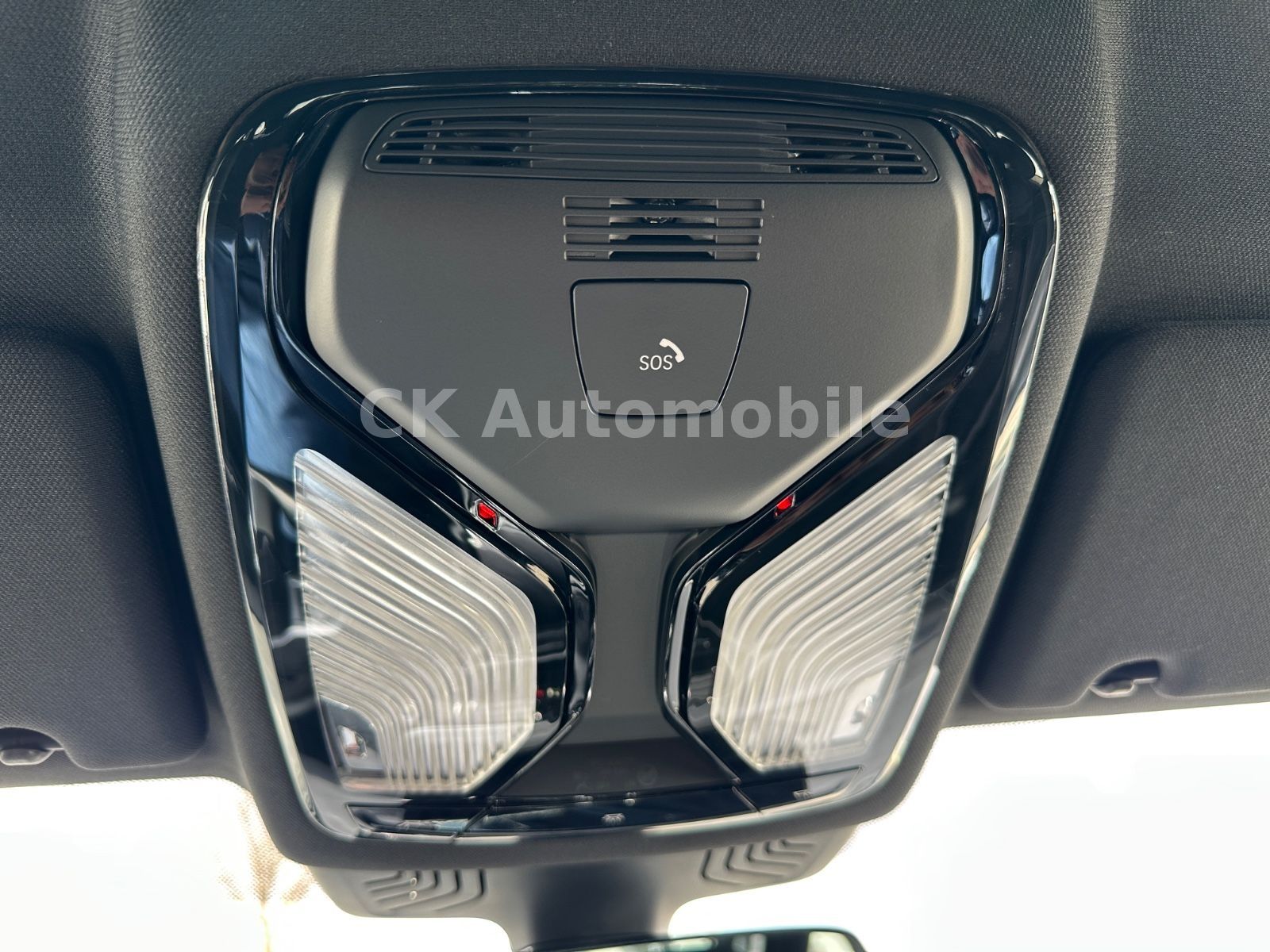 Fahrzeugabbildung BMW 520d xDrive M-Sport/Navi/Head-Up/LED/ACC/Kam.