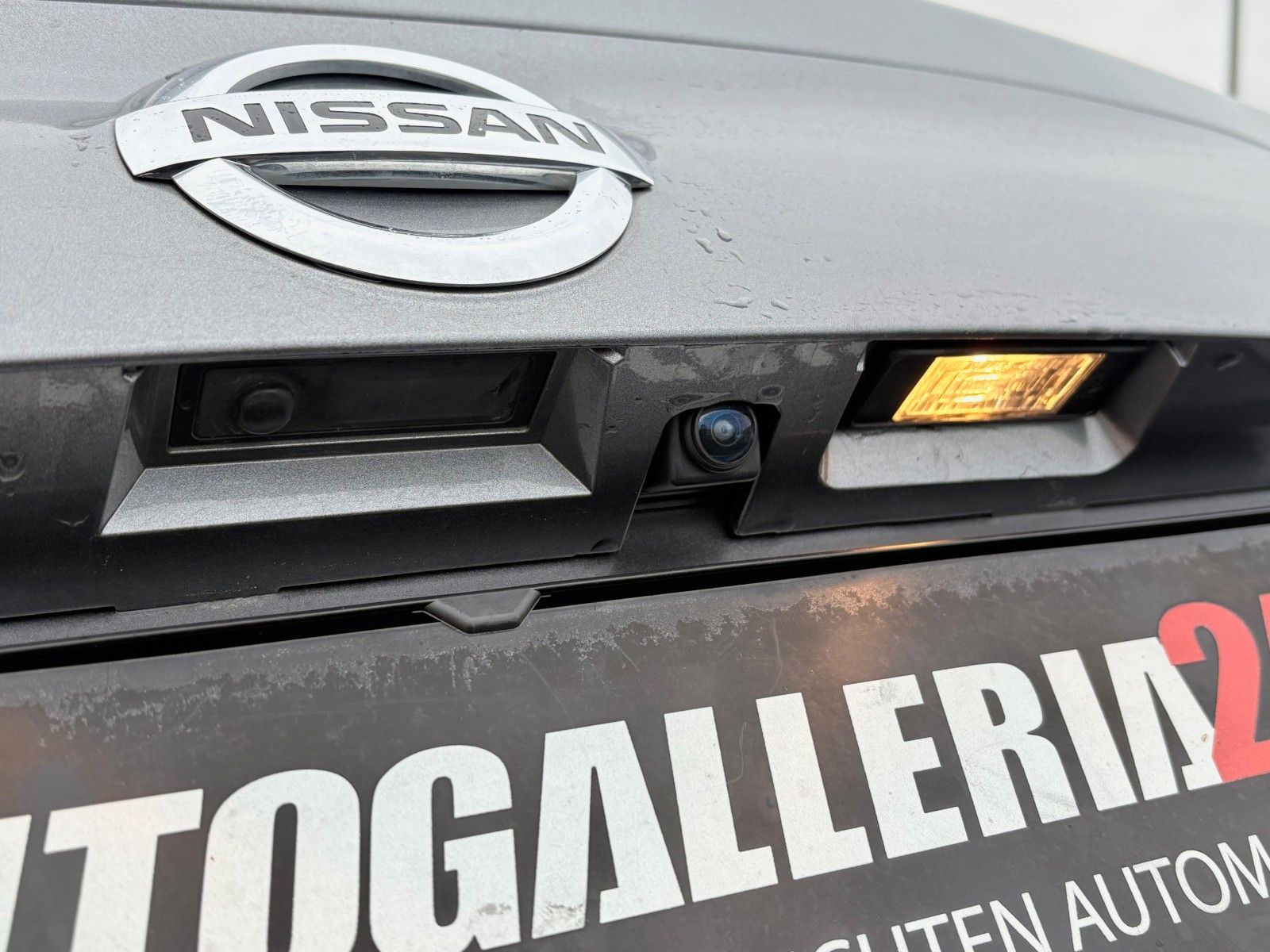 Fahrzeugabbildung Nissan Qashqai 1.6 N-Connecta Navi AHK 360 View 2.HAND