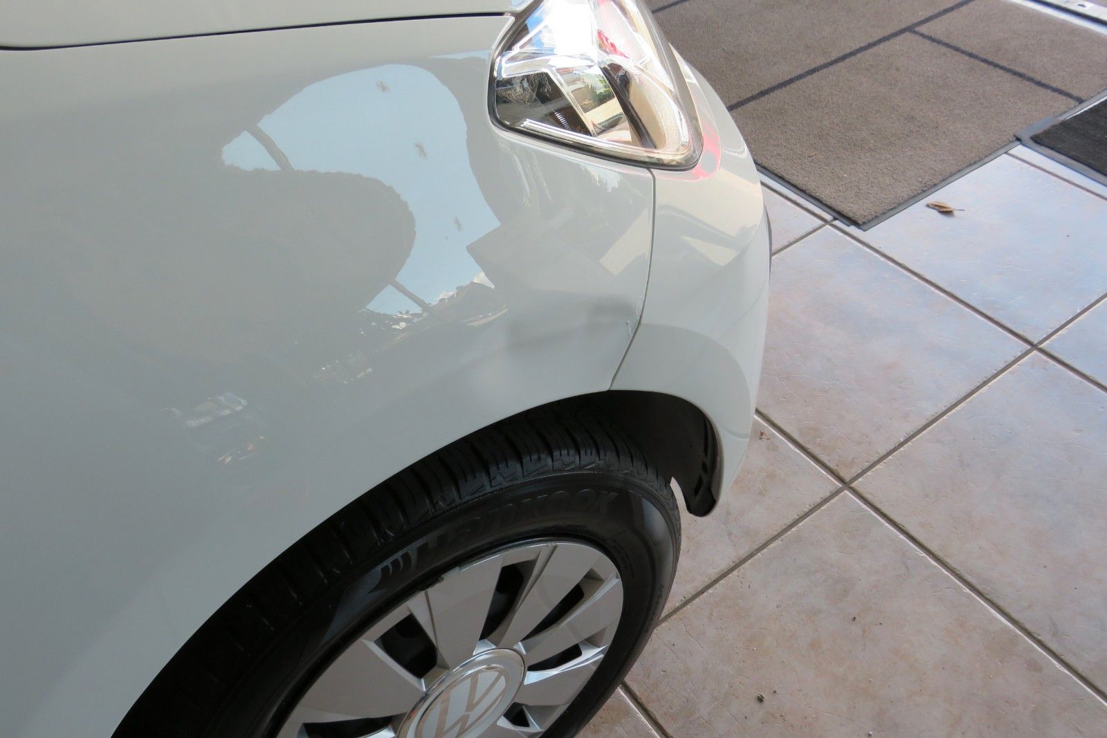 Fahrzeugabbildung Volkswagen up! 4T SITZH. GJ KLIMA TELVOR MAPS&MORE 1.HD