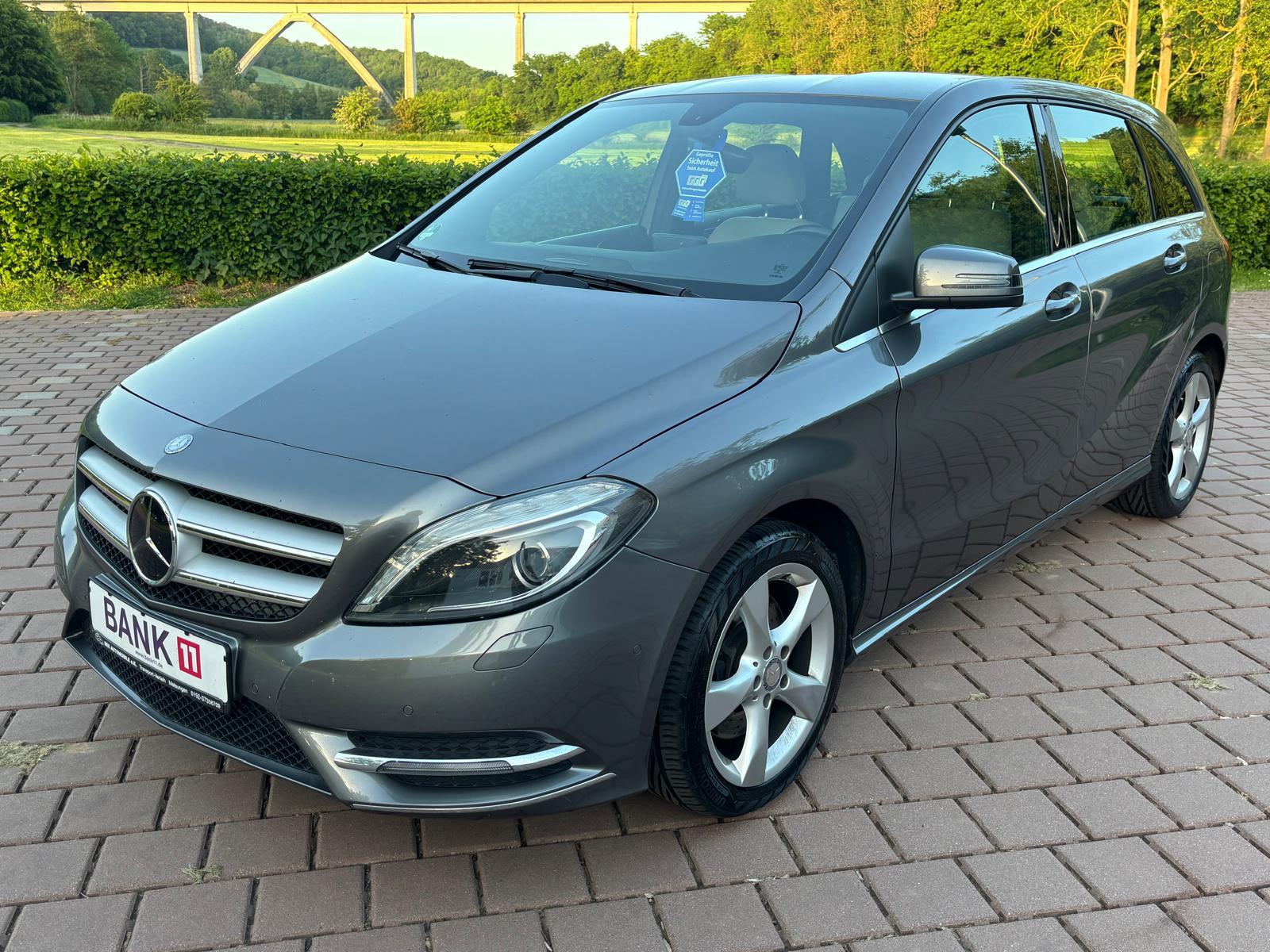 Mercedes-Benz B 220 CDI *Xenon*Navi*PDC*Sitzh*Automatik*2.Hand
