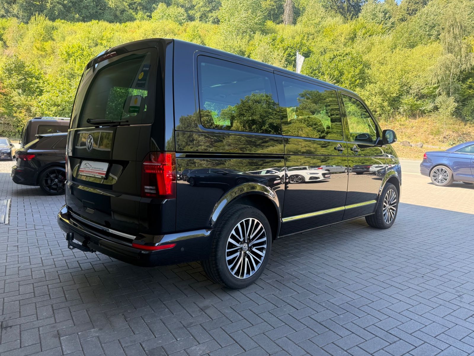 Volkswagen T6.1 Multivan FWD Highline DSG LED App AHK foto 6
