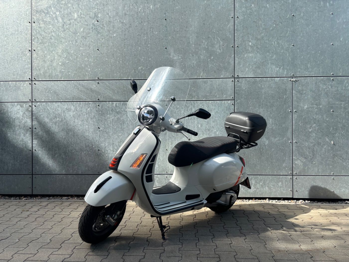 Fahrzeugabbildung Vespa GTS 300 Super Sport Windschild Topcase