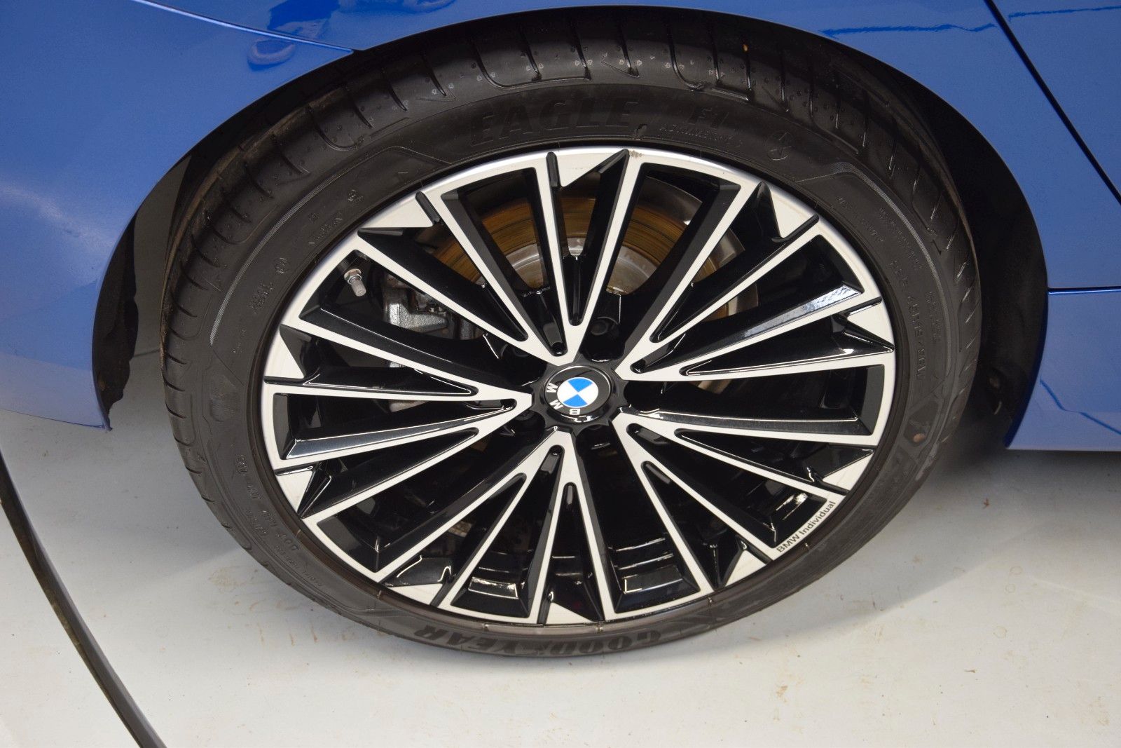 Fahrzeugabbildung BMW 218 i  Active Tourer M Sport Pano ACC Leder H&k
