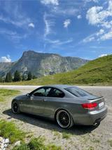 BMW E 92 320i - BMW: E92