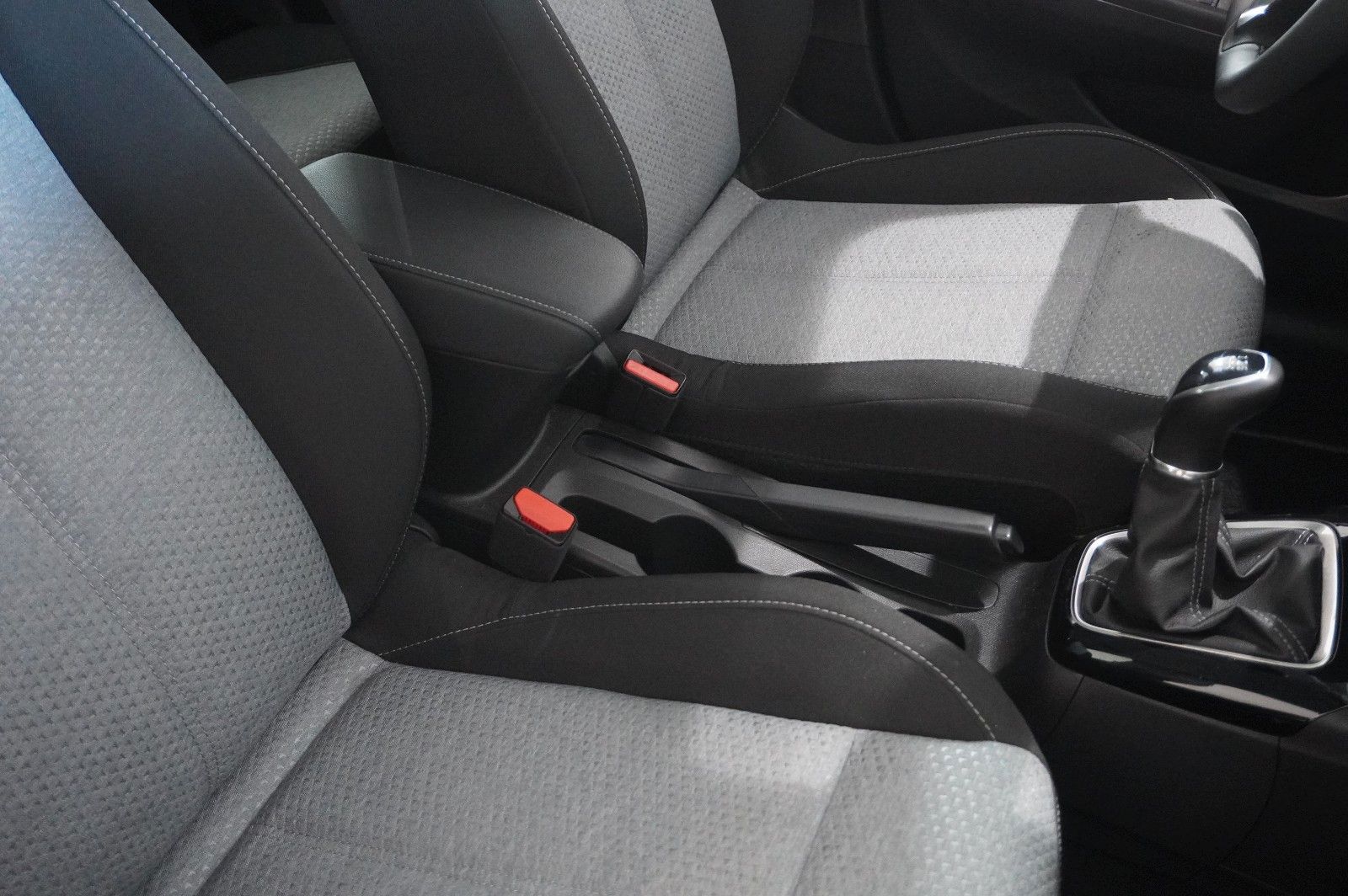 Fahrzeugabbildung Opel Corsa F 1.2 FACELIFT NAVI/LED/KAMERA/VIRTU./DAB+