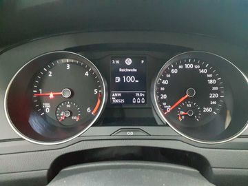 Volkswagen Passat Variant - 11