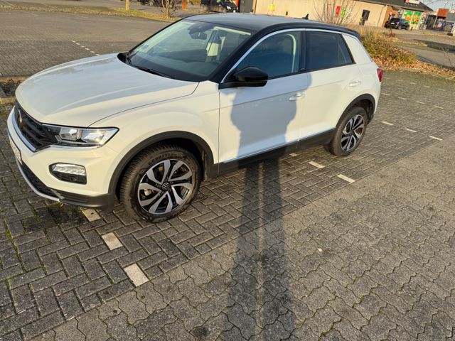VW T-Roc 1.5 TSI ACTIVE Standheizung Navi