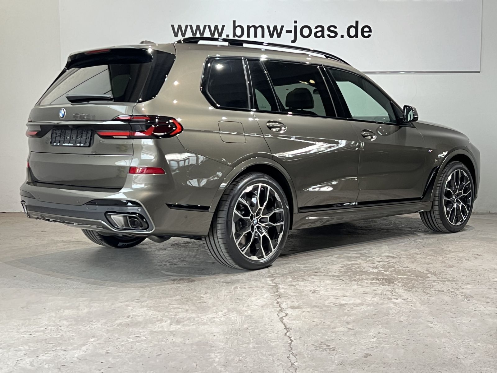 Fahrzeugabbildung BMW X7 xDrive40d Komfortpaket, Exklusivpaket, Standh