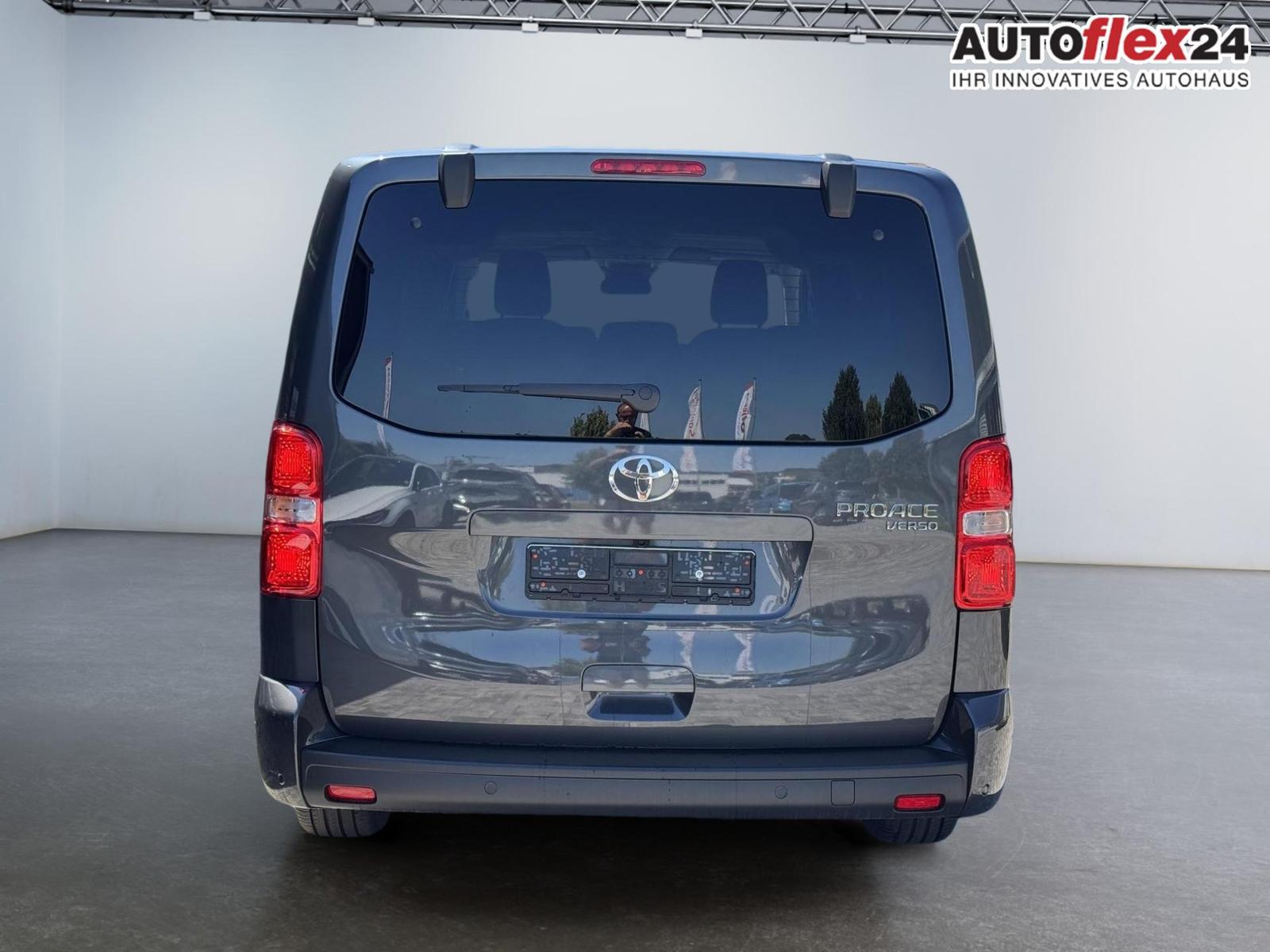 Toyota Proace Verso 2,0 D-4 L2 8-Sitzer ACC 2ZoKlima...
