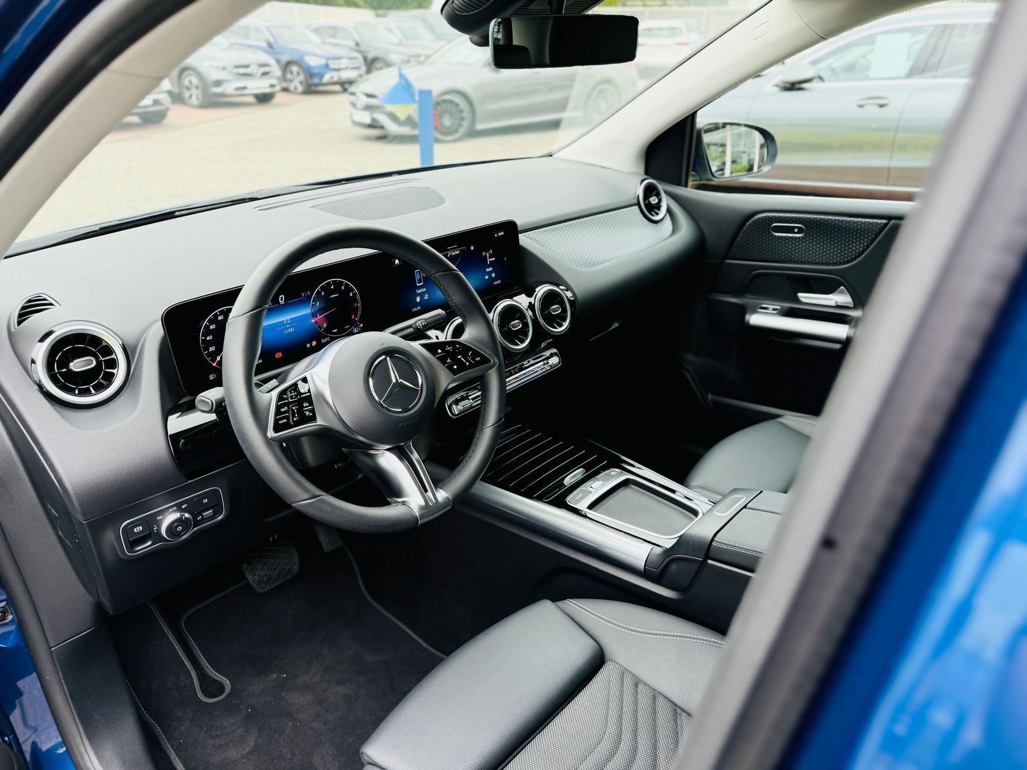 Fahrzeugabbildung Mercedes-Benz B 200 PROGRESSIVE, Automatik, Totw, LED, PTS, RF