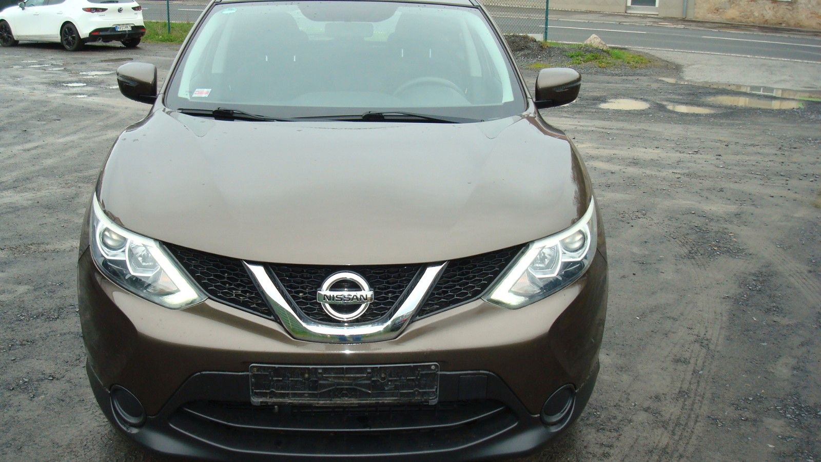 Nissan Qashqai - 1