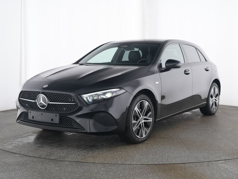 Fahrzeugabbildung Mercedes-Benz A 250 e PROGRESSIVE*AHK*APPLE-CARPLAY*TOTWINKEL