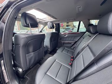 Mercedes E 220 - 9