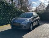 Renault Clio Yahoo! 1.2 16V 75 Yahoo! - Renault Clio mit Benzin-Antrieb: Limousine, Yahoo