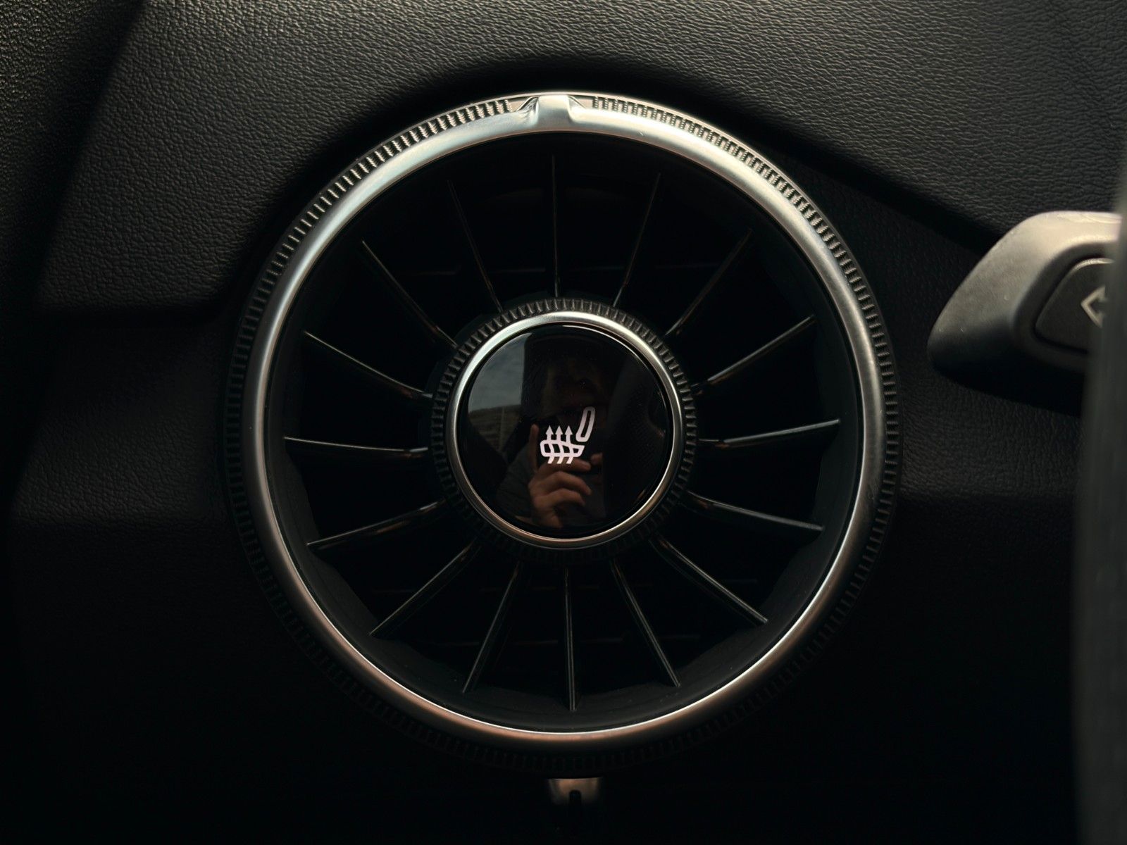 Fahrzeugabbildung Audi TT Coupe 1.8 TFSI S Line B&O CAM Tempomat Leder