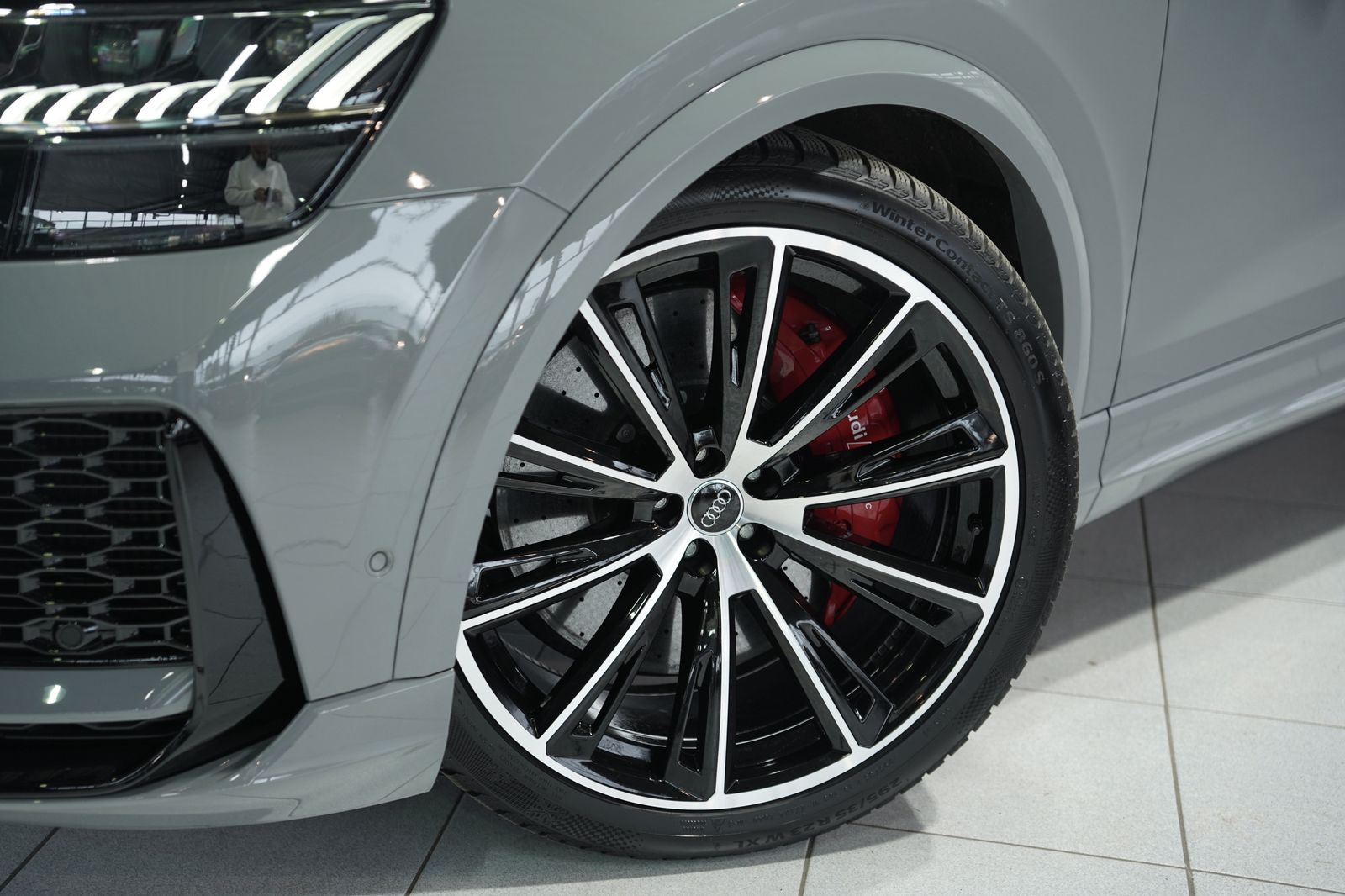 Audi Rsq8