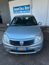 Dacia Sandero 1.5 dCi 70CV Ambiance - Dacia Sandero Ambiance mit Diesel-Antrieb