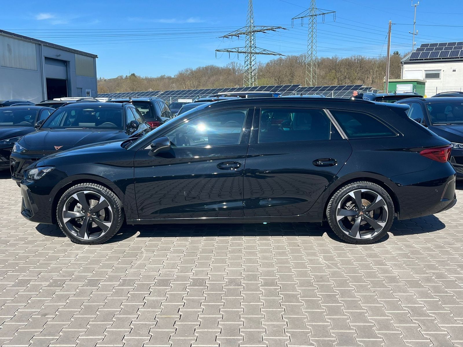 Fahrzeugabbildung CUPRA Leon 1.5 eTSI *PANO*ALCAN.*Drive2*ACC