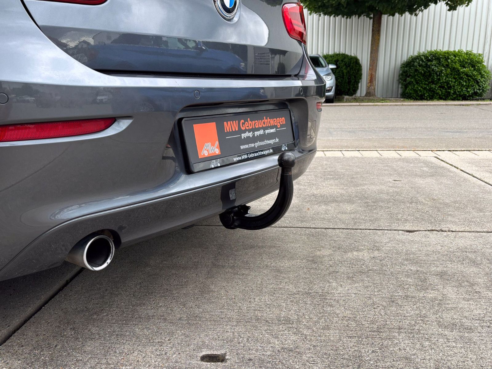 Fahrzeugabbildung BMW 118i Advantage Steptronic. ACC PDC NAV AHK SHZ