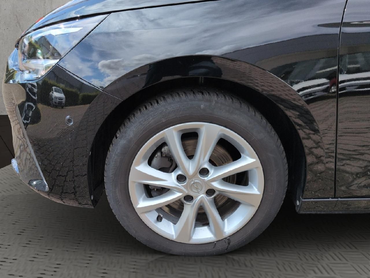 Fahrzeugabbildung Opel Corsa 1.2T Elegance - Sitz-, Lenkradhzg., Kamera