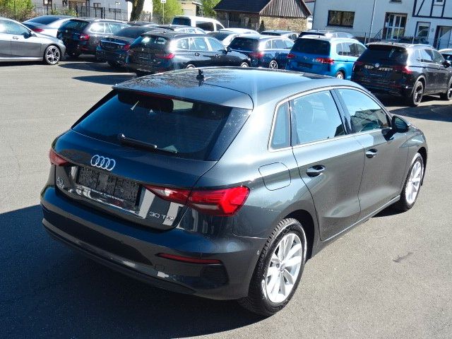 Audi A3 Sportback 2.0TDI LEDER,NAVI,LED,PDC,1HAND foto 8