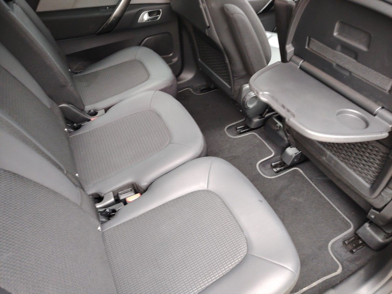 Fahrzeugabbildung Citroën Grand C4 Picasso/Spacetourer Shine Pack 7-Sitzer