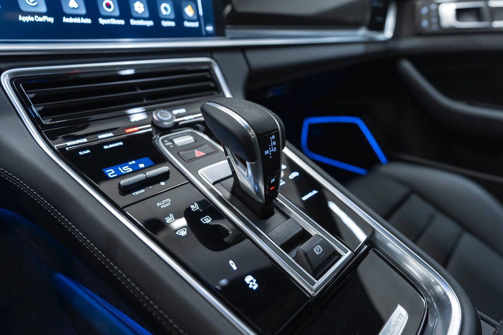 Fahrzeugabbildung Porsche Panamera Turbo S CHRONO LED PDLS PASM ACC PCCB