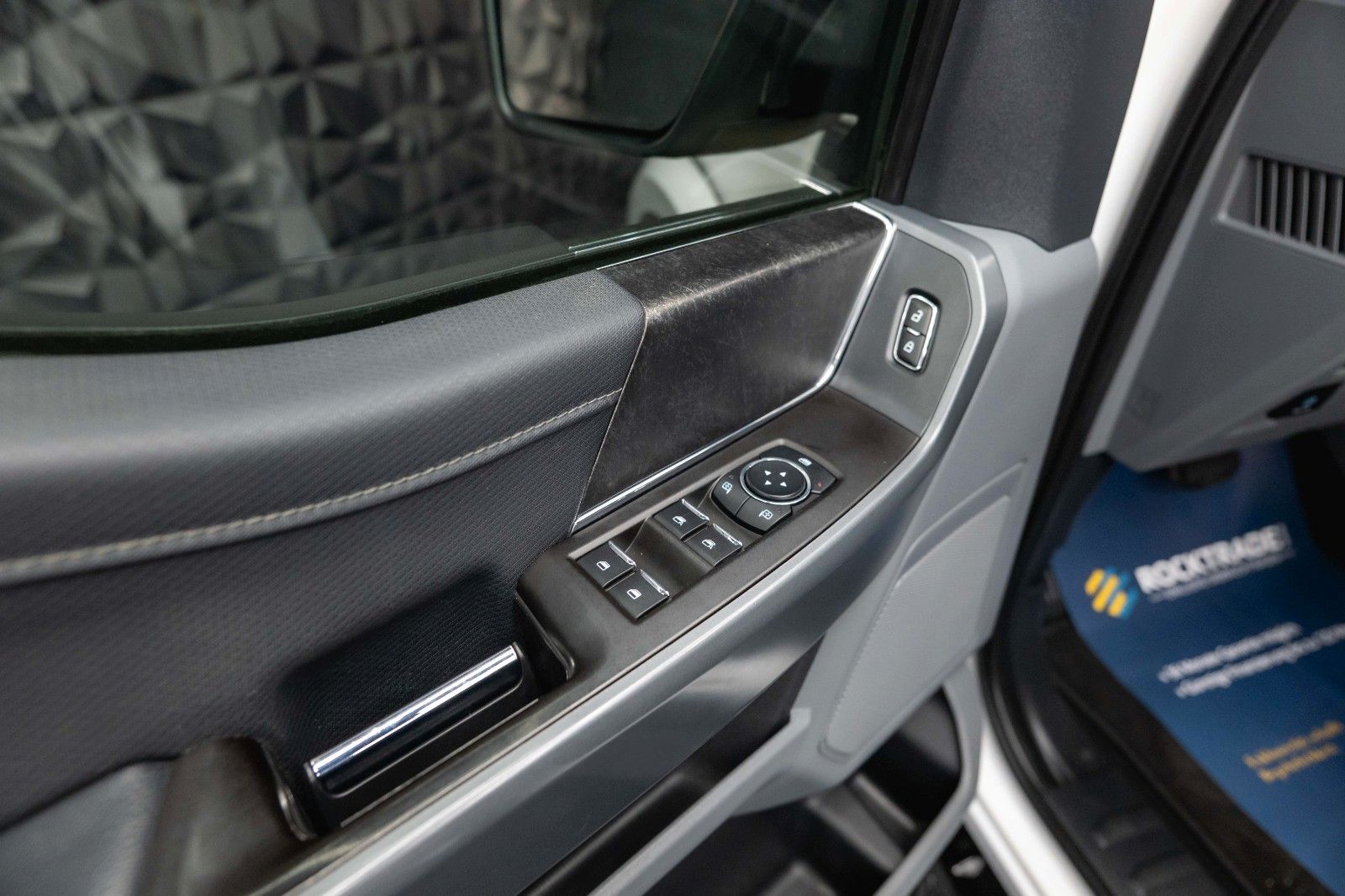 Fahrzeugabbildung Ford F150 5.0L V8 4x4 Offroad SuperCrew RAPTOR 19%