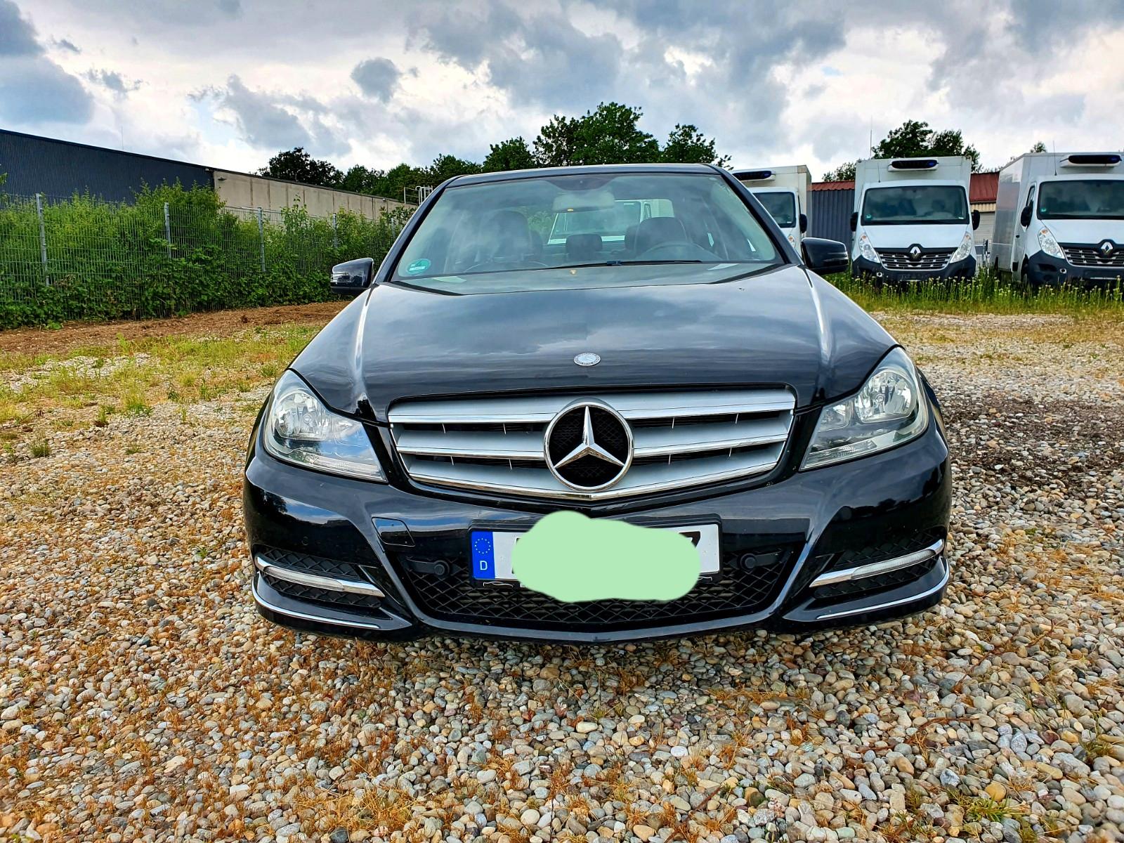 Mercedes-Benz C 220. Lim. C 220 CDI BlueEfficiency. Avantgarde