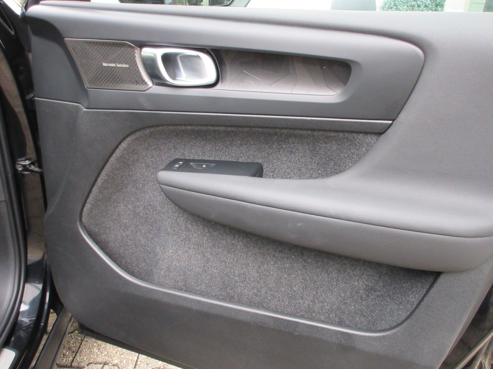 Fahrzeugabbildung Volvo C40 Ultimate Recharge Pure Electric AWD