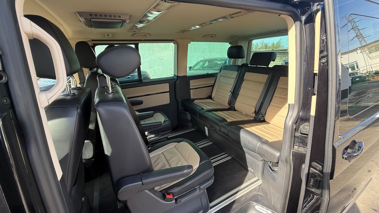 Fahrzeugabbildung Volkswagen T6 Multivan Highline 4-Motion