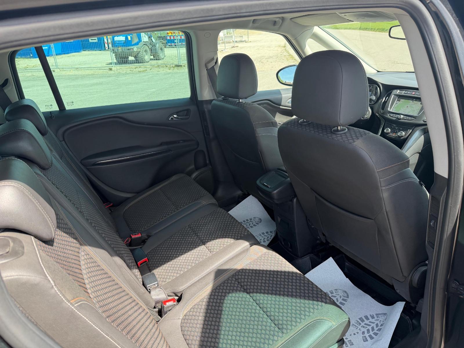Opel Zafira Innovation *Automatik,7-Sitzer,Navi,AHK*