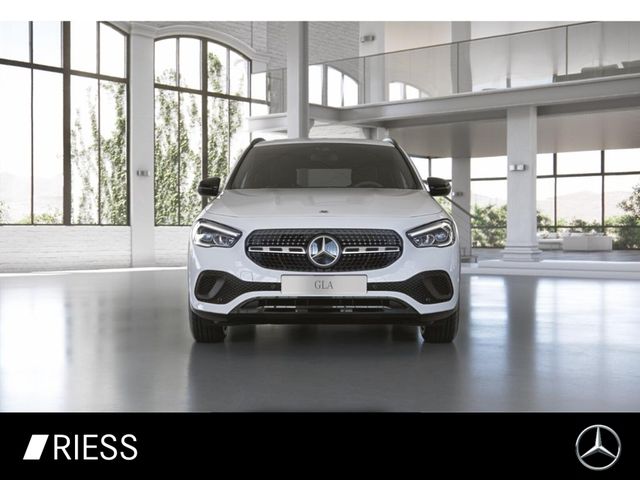 Mercedes-Benz GLA 250 e Night Navi PDC SHZ LED SpurH LM AUT