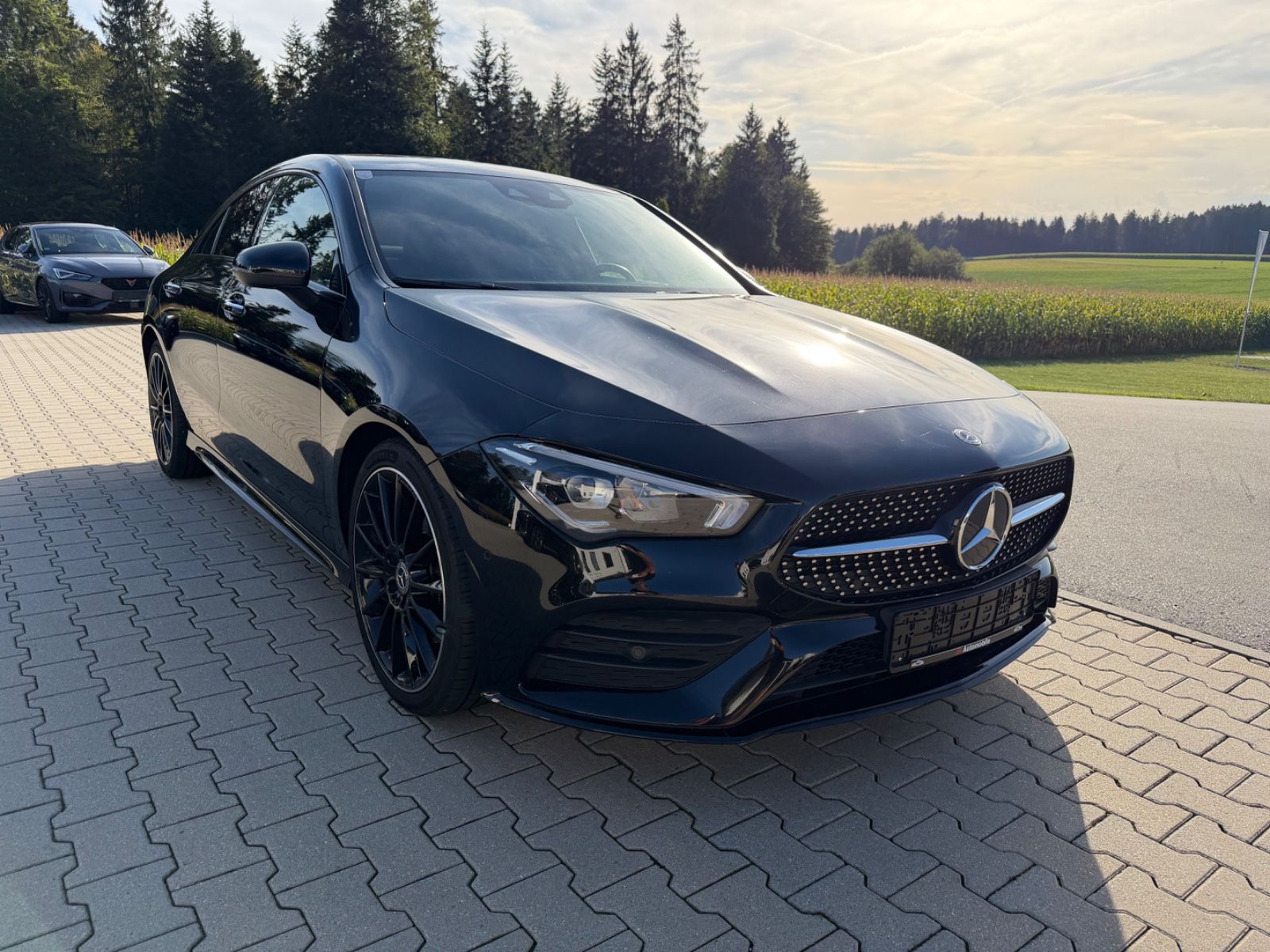 Mercedes-Benz CLA 200d Aut. AMG Paket Black LED RFK Alcantara foto 2