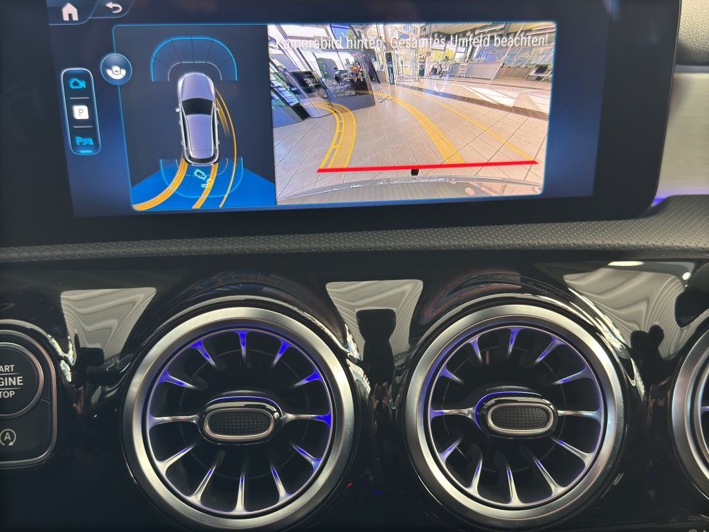 Fahrzeugabbildung Mercedes-Benz A 200 AMG*NIGHT*AHZV*RFK*LENKRHZG*DAB*AMBIENTE*