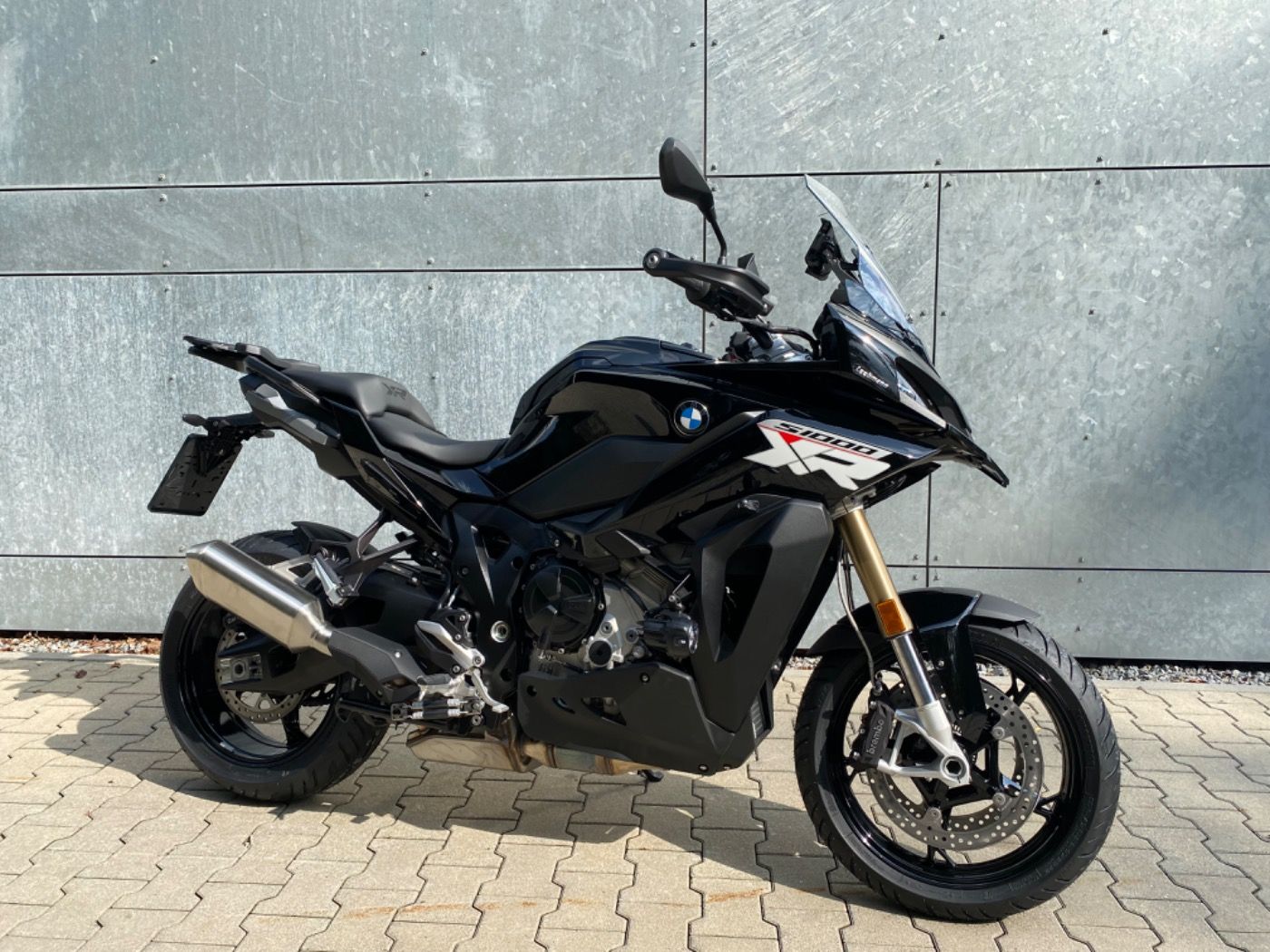 Fahrzeugabbildung BMW S 1000 XR Modell 2024 Touren- und Dynamik Paket