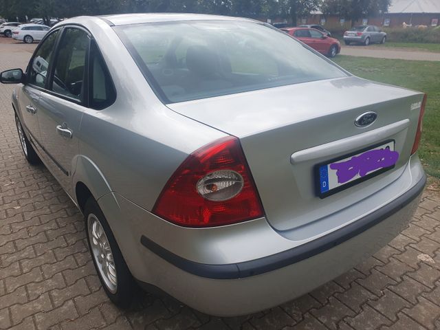 Ford Focus 1,4 LPG-Gas, TÜV 09/26, Zahnriemen neu