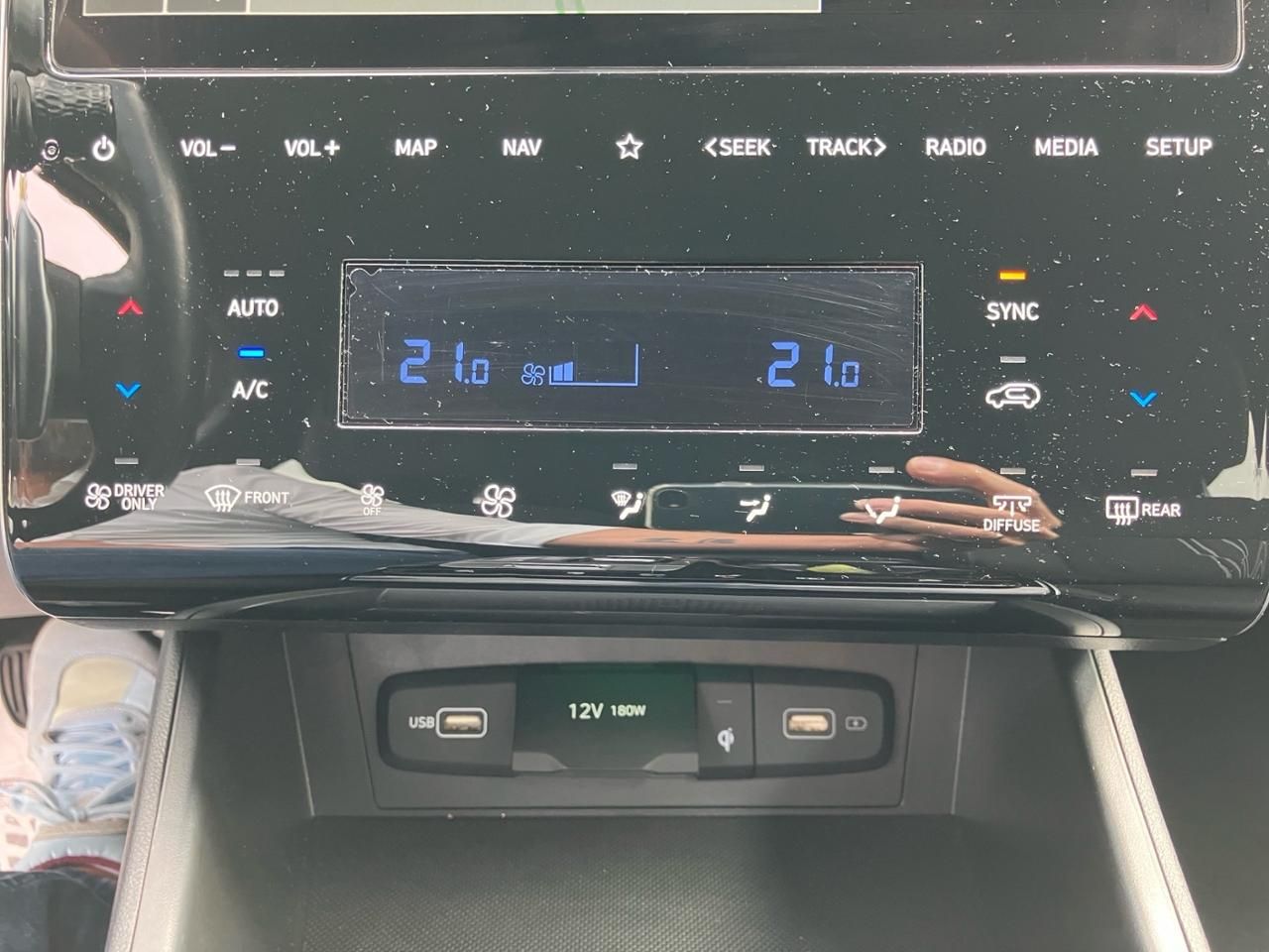 Fahrzeugabbildung Hyundai TUCSON BLACKLINE LED*SHZ*LHZ*NAVI*ZV*KRELL*KEYLE