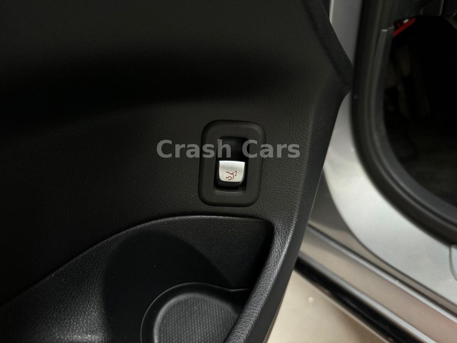 Mercedes-Benz C220 2015 — photo 16
