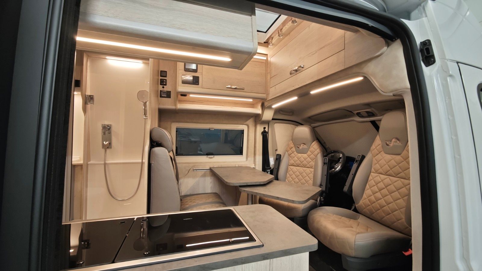 Fahrzeugabbildung MegaMobil Revolution 640 Automatik