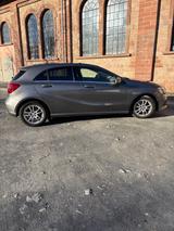 Mercedes-Benz A 200 d 4MATIC Activity Edition DCT Activity... - Mercedes-Benz A 200 mit Diesel-Antrieb: Automatik