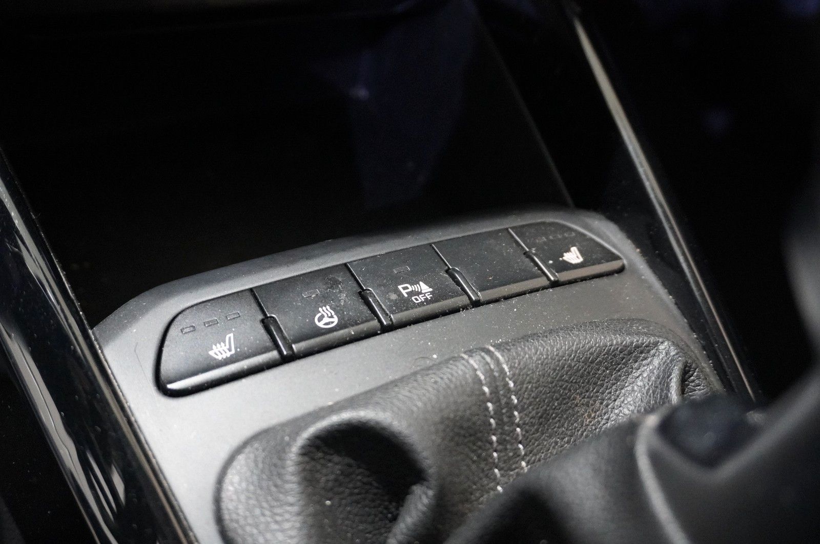 Fahrzeugabbildung Kia Rio 1.0 T-GDI SPIRIT 5-TÜR NAVI/LED/KAMERA/DAB+